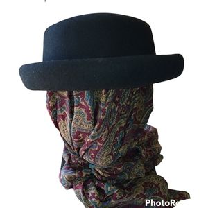 Bowler style hat, woman's